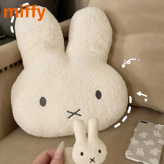 Kawaii Miffy Plüschkissen – Niedliches Cartoon-Kaninchen, hochwertig gefüllt, schlichtes Sofakissen für Wohn- & Schlafzimmer, ideales Geschenk für Mädchen